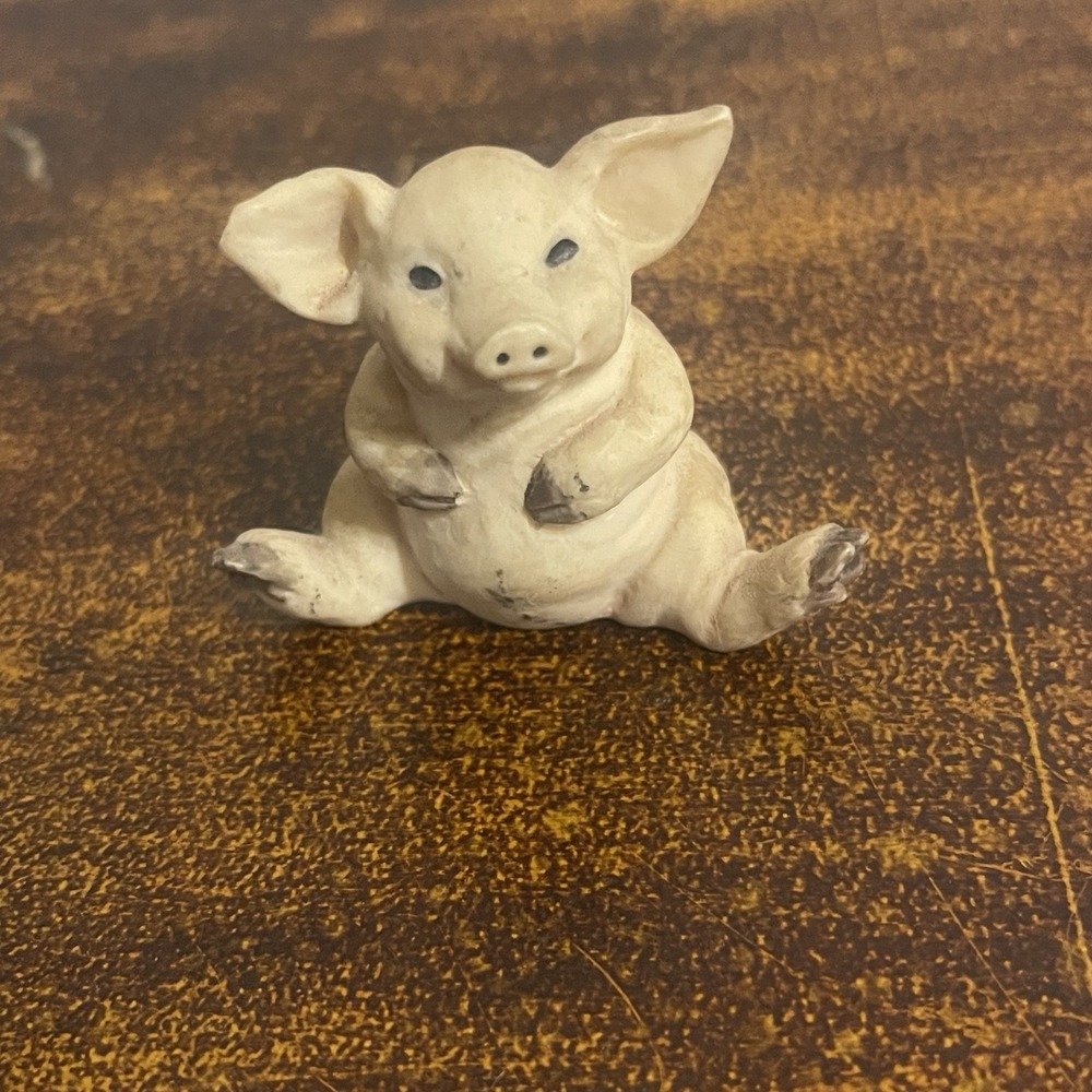 Pig Figurine Critters Littles White Baby Pig Sitting Cute Face 1.5" Tall
